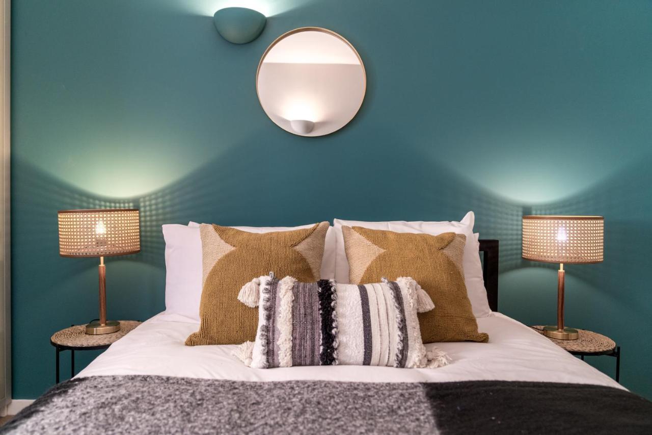 2 Bedroom Apartment With Park Views Shoreditch London Bagian luar foto